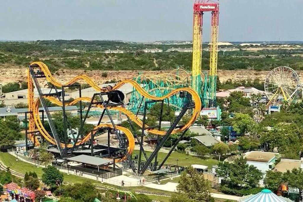 Appartement Walk To The Alamodome! Sleeps 6, Pet Friendly à San Antonio Extérieur photo